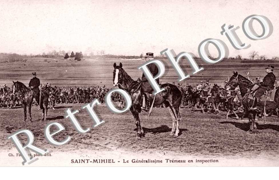 Le generalissime Tremeau en Inspection