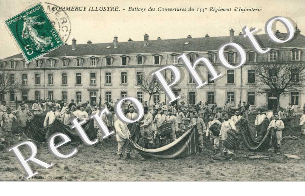 battage des couvertures de 155eme regiment d'Infanterie