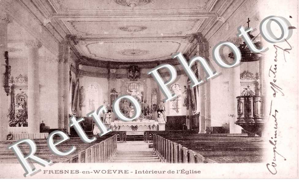 Interieur de l'eglise