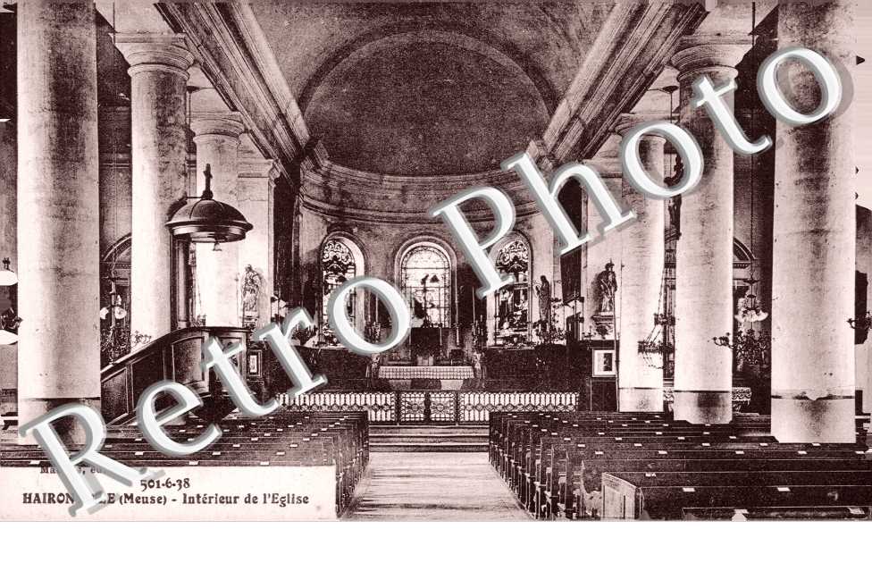 Interieur de l'eglise