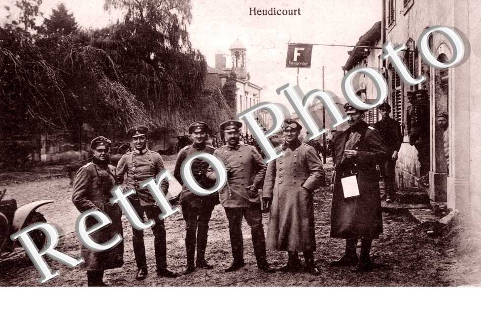 (militaires)