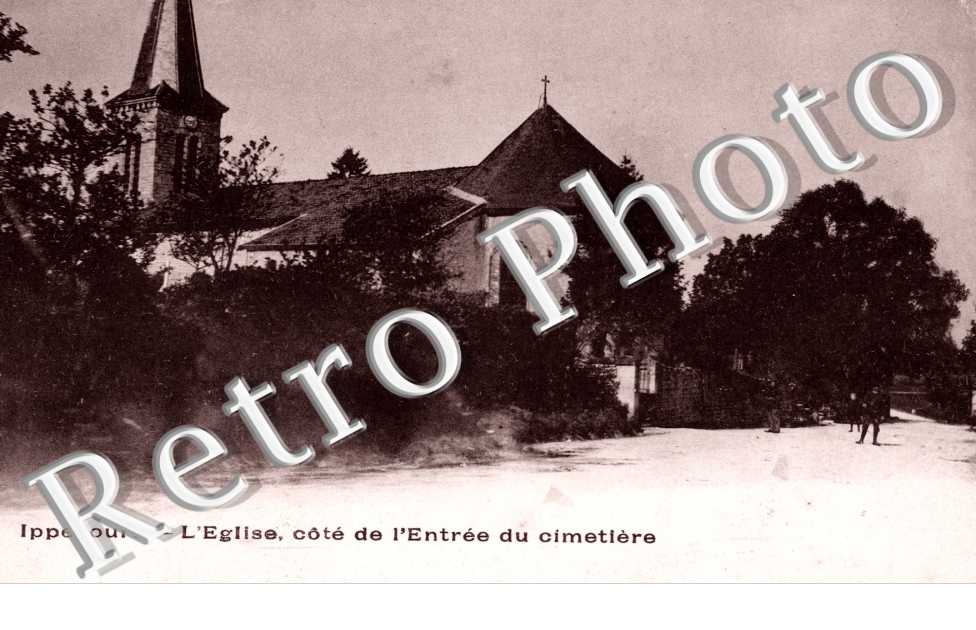 l'Eglise cote de l'entree du cimetiere