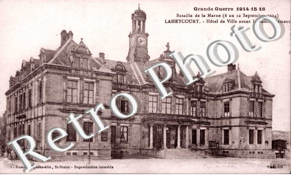 Hotel de Ville avant le bombardement