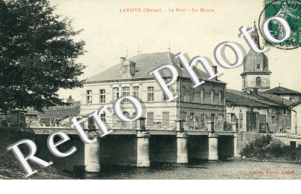 Le pont - La mairie