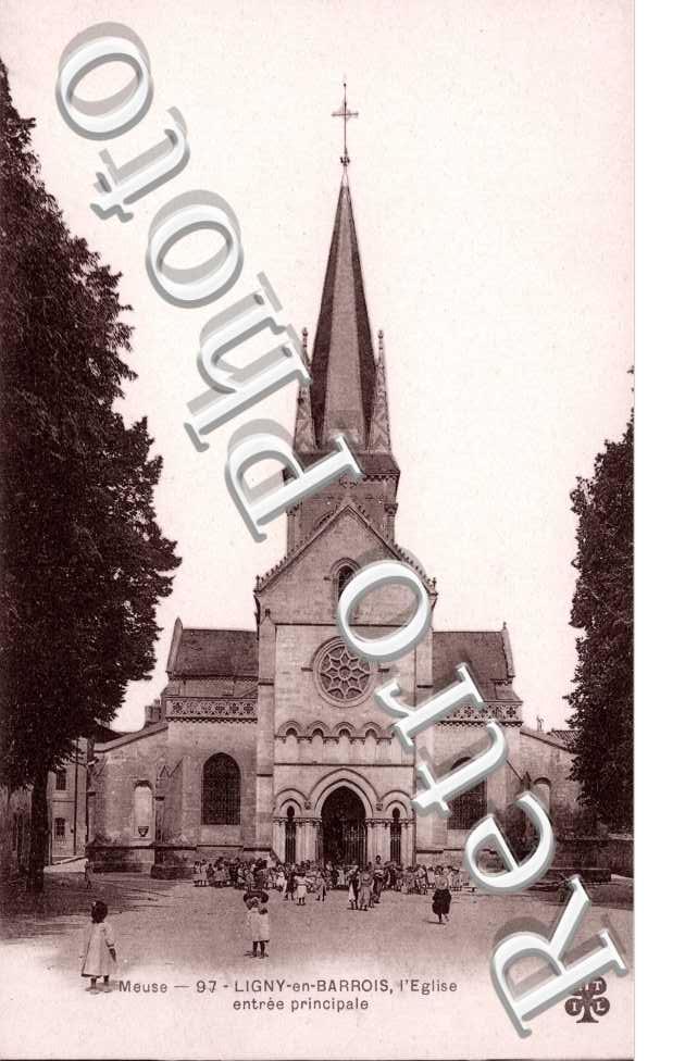 Ligny-en-Barrois, l'Eglise: Entree Principale