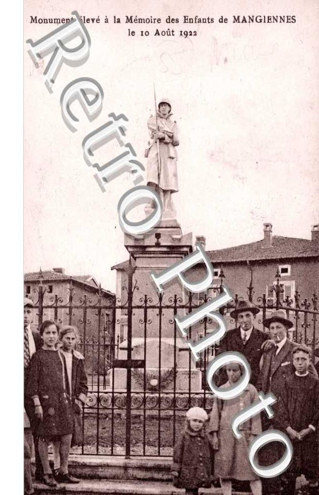 Monument eleve a la memoire des enfants