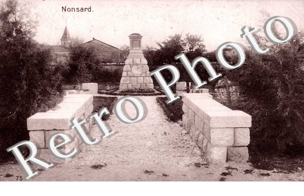 (monument aux morts)