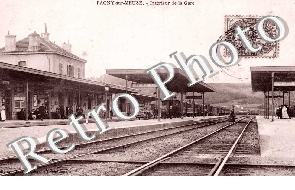Interieur de la gare