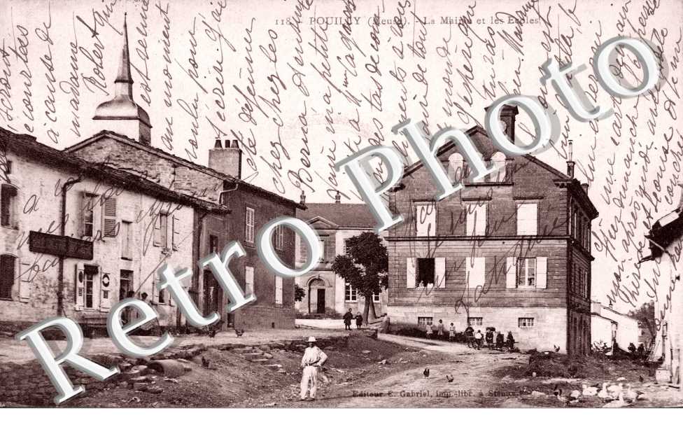 la mairie et les ecoles