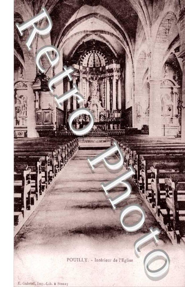 interieur de l' eglise