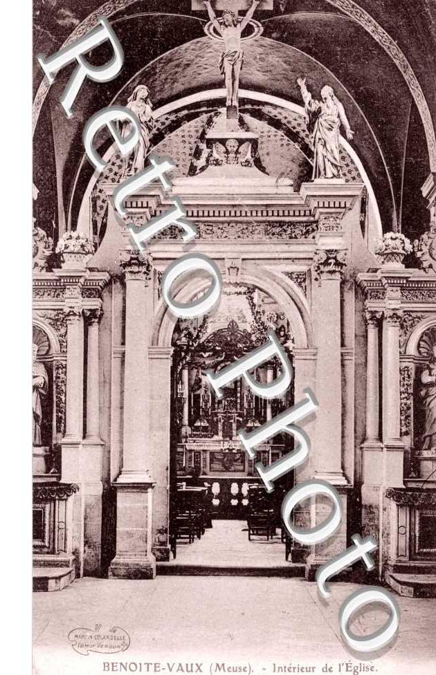Interieur de l'eglise - Pelerinage de Benoite-Vaux