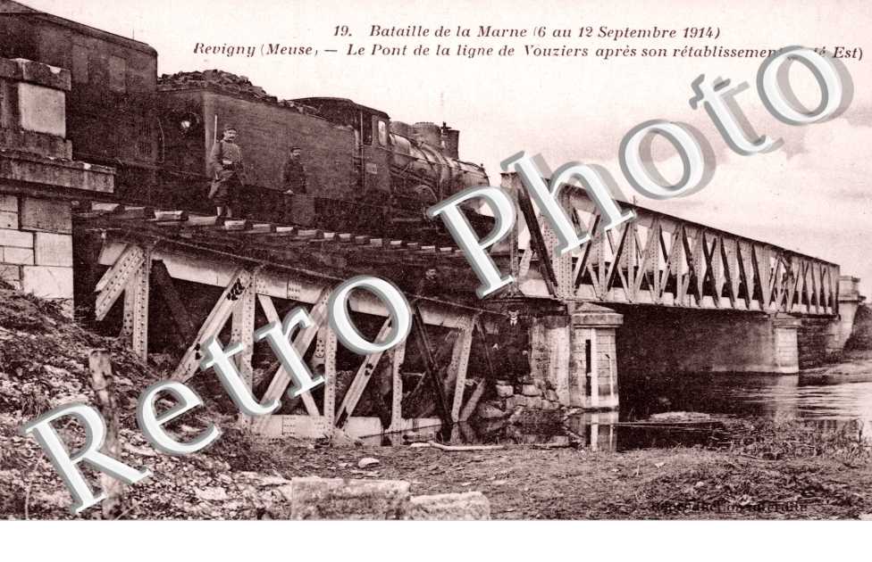 bataille de la Marne 6 au 12 septembre 1914 - le pont de la ligne de Vouziers apres son retablissement (train