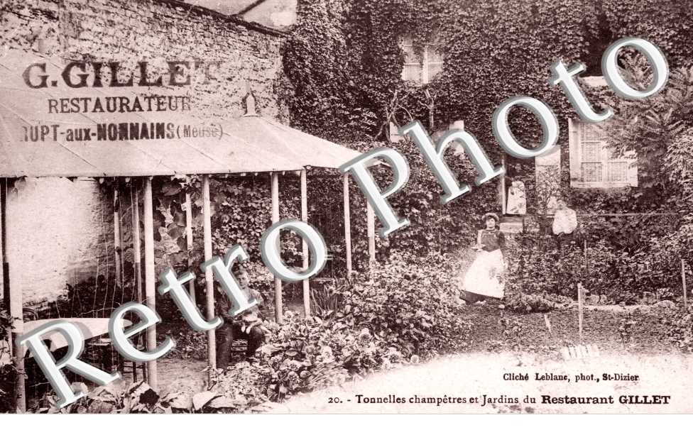 Tonnelles champetres et jardin du Restaurant Gillet