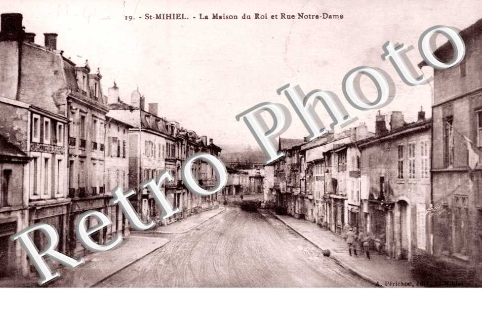 la Maison du Roi et Rue Notre-Dame