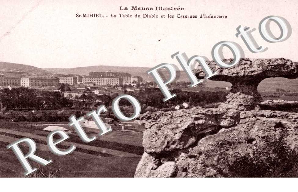 La Table du Diable et les casernes d'infanterie