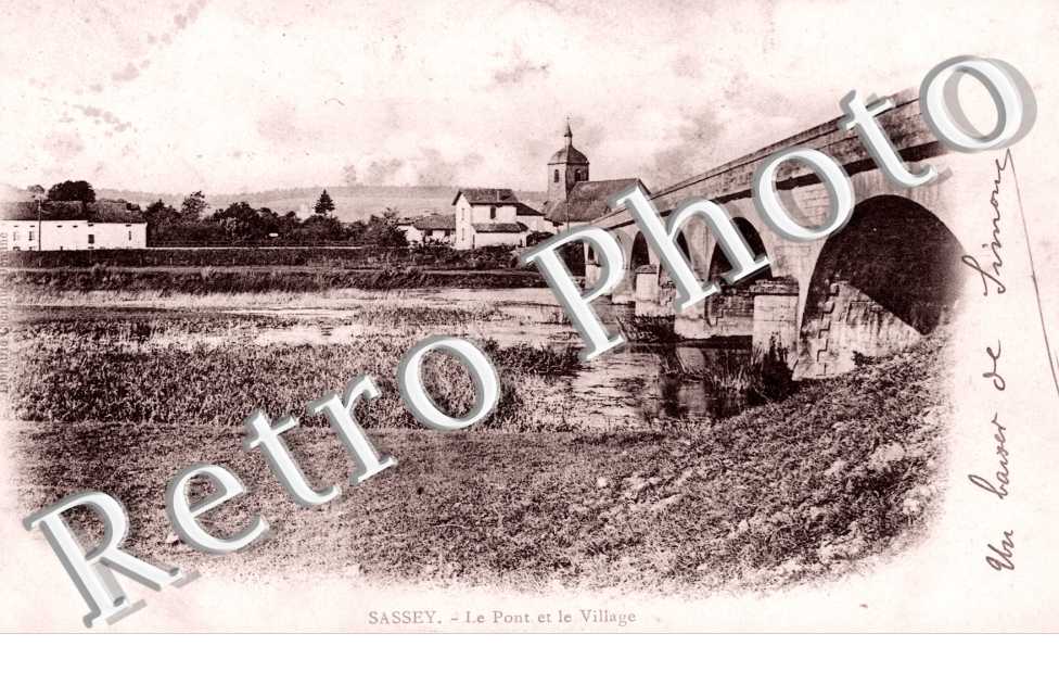 Le pont et le village