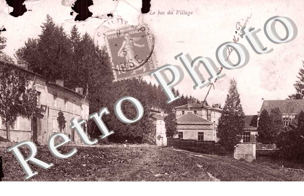 Le bas du village