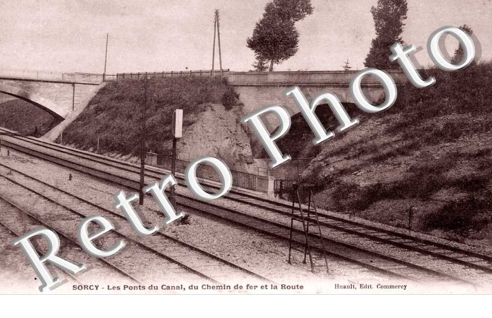 Les Ponts du Canal du chemin de Fer et la Route
