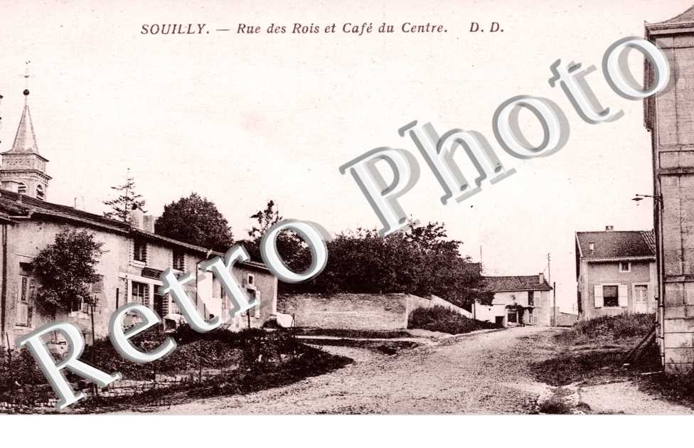 Rue des Rois et Cafe du Centre