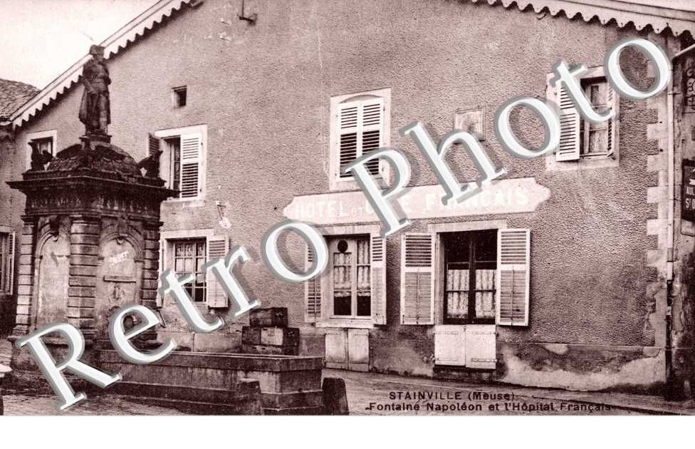 Fontaine Napoleon et l'Hopital Francais