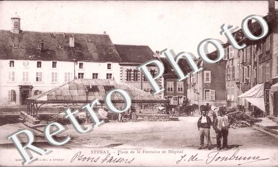Place de la Fontaine et Hopital