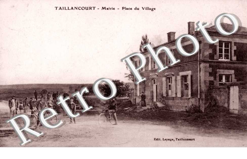 Maison Place du Village