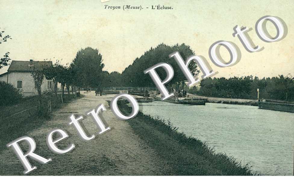 l'ecliuse (couleur)