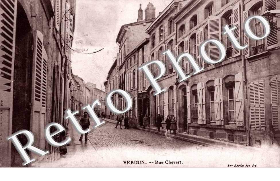la Rue Chevert