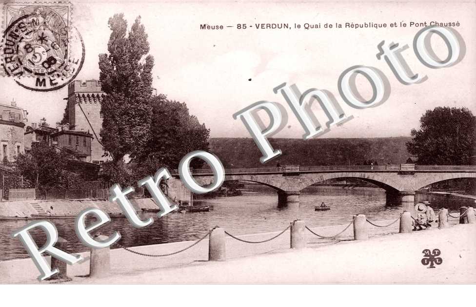 Le Quai de la Republique et le Pont Chasse