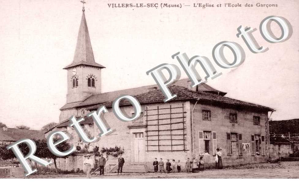 L' Eglise et l'Ecole des garcons