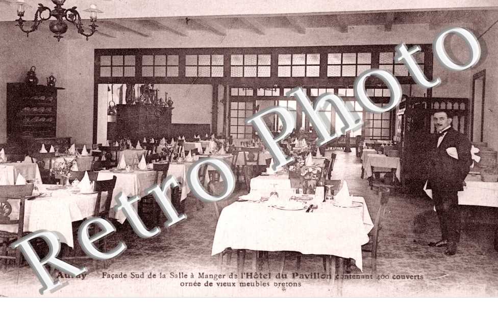 Salle a Manger de l&#039;Hotel du Pavillon