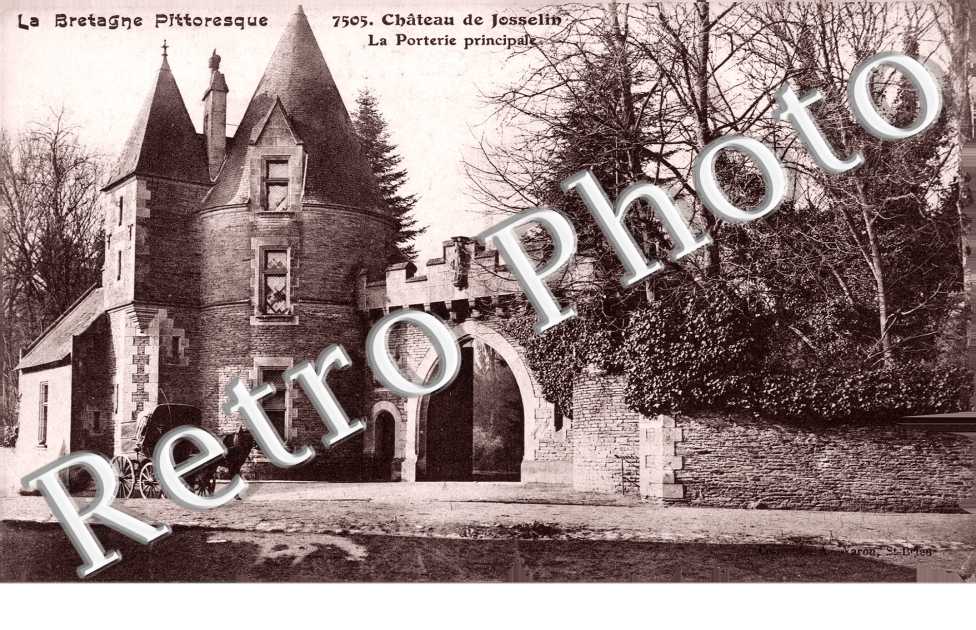 le Chateau - la Porterie Principale