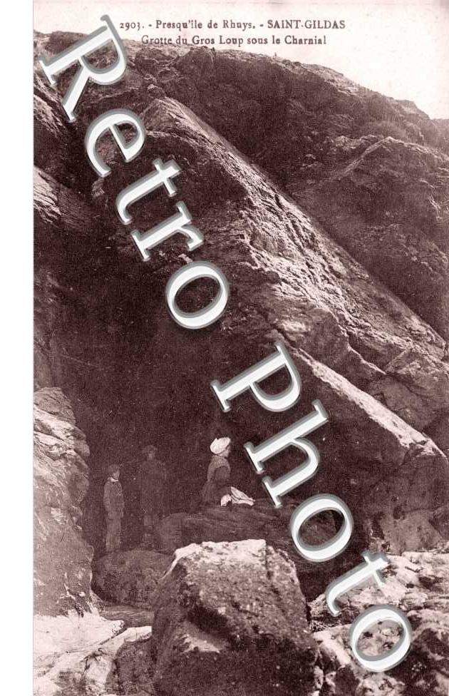 Grotte du Gros Loup sous le Charnial