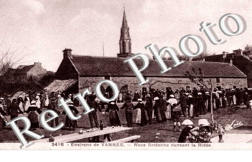 Noce Bretonne Dansant la Ridee