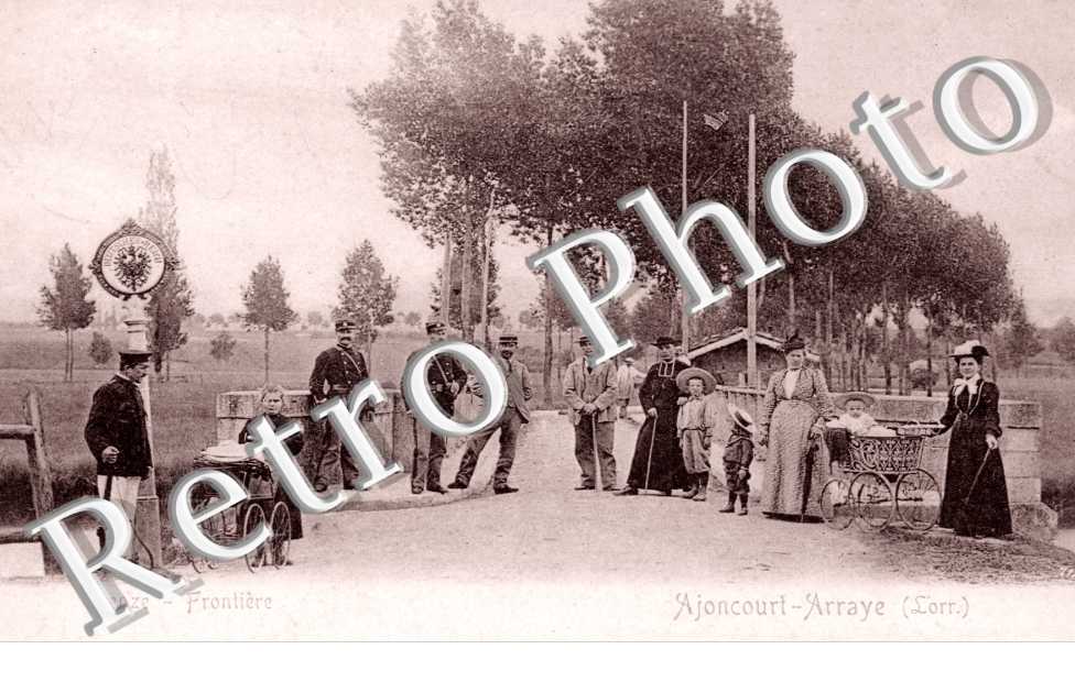 AJONCOURT ARRAYE  le pont frontiere