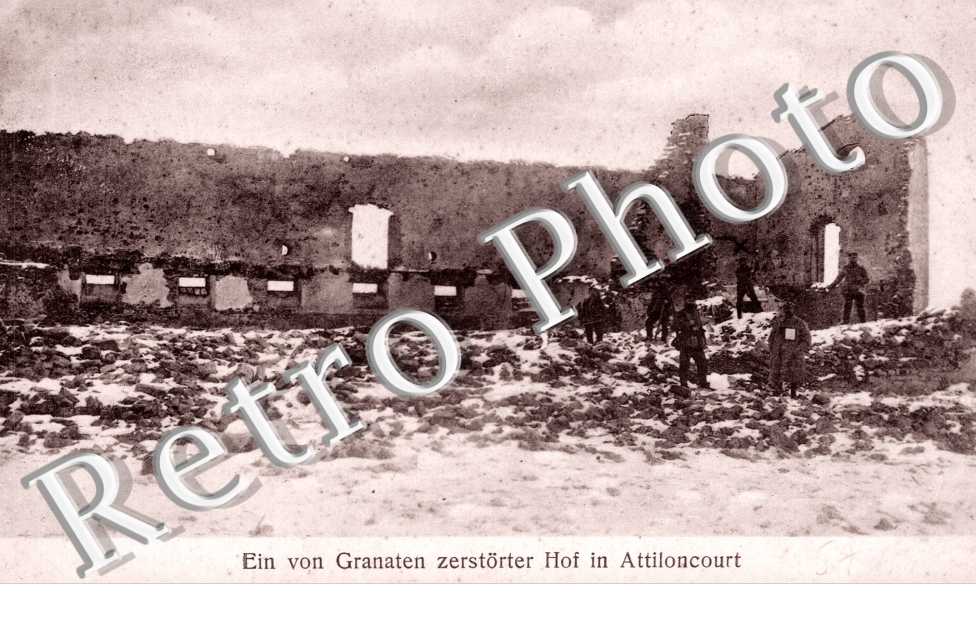 ein von granaten zerstorte Hof