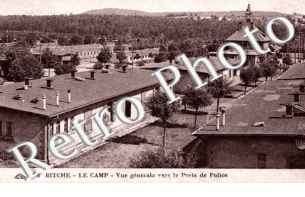 Le Camp, vue vers le Poste de Police