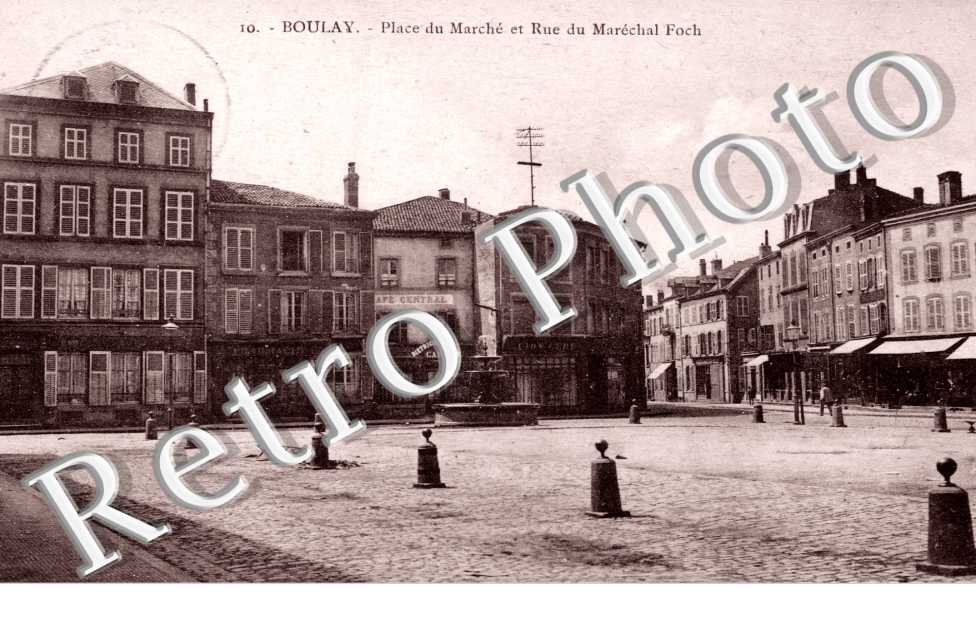 place du marche et Rue du Marechal Foch