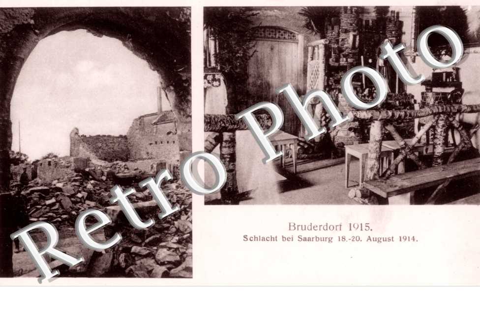 (les ruines et interieur d&#039;une chapelle rustique)