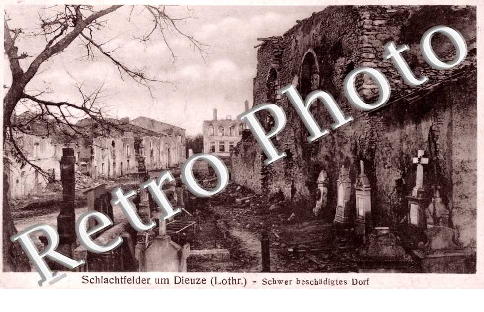Schwer beschadigtes Dorf