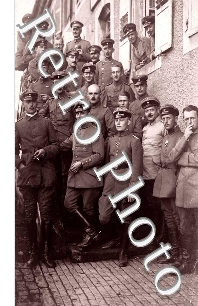 Groupe de militaires
