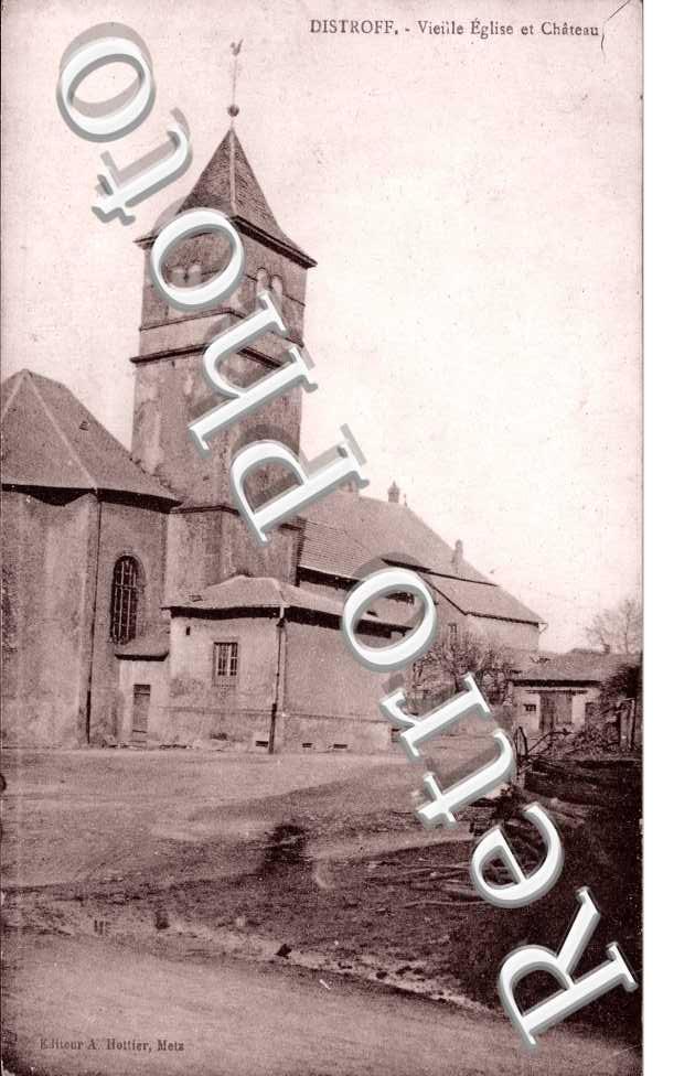 Vieille eglise et chateau