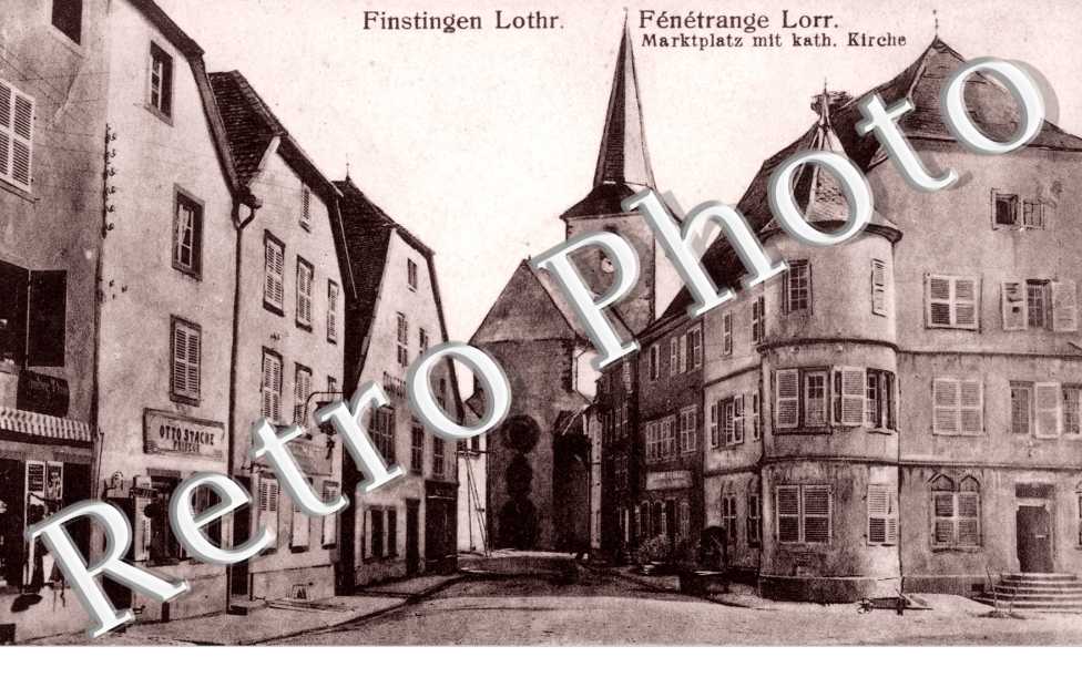 Marktplatz mit Kath. Kirche
