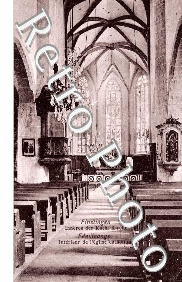 Interieur de l&#039;Eglise catholique