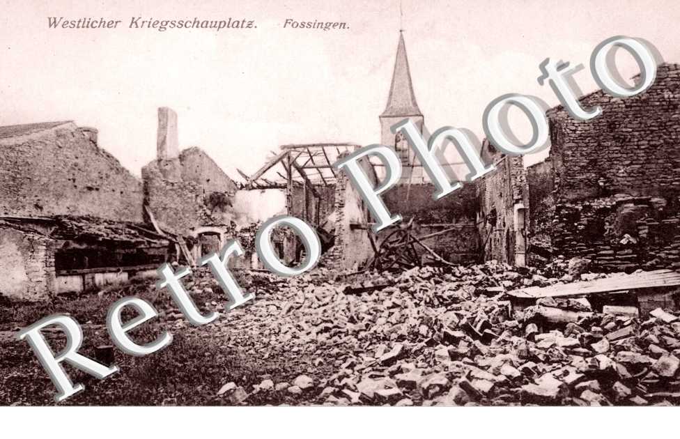 Maisons en ruine et eglise Carte allemande editee entre 1914 et 1918