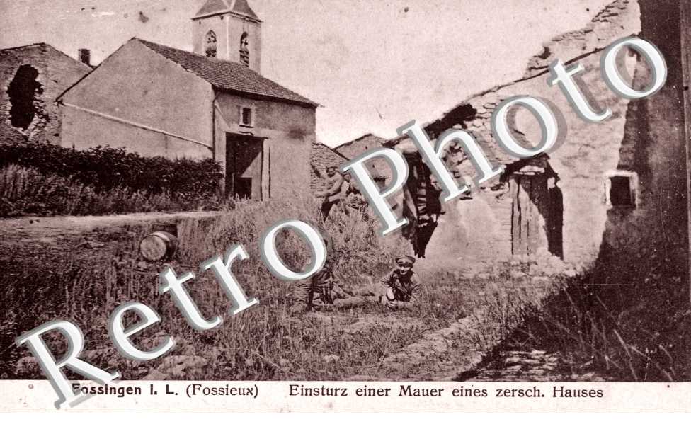 Maisons en ruine et eglise Carte allemande editee entre 1914 et 1918