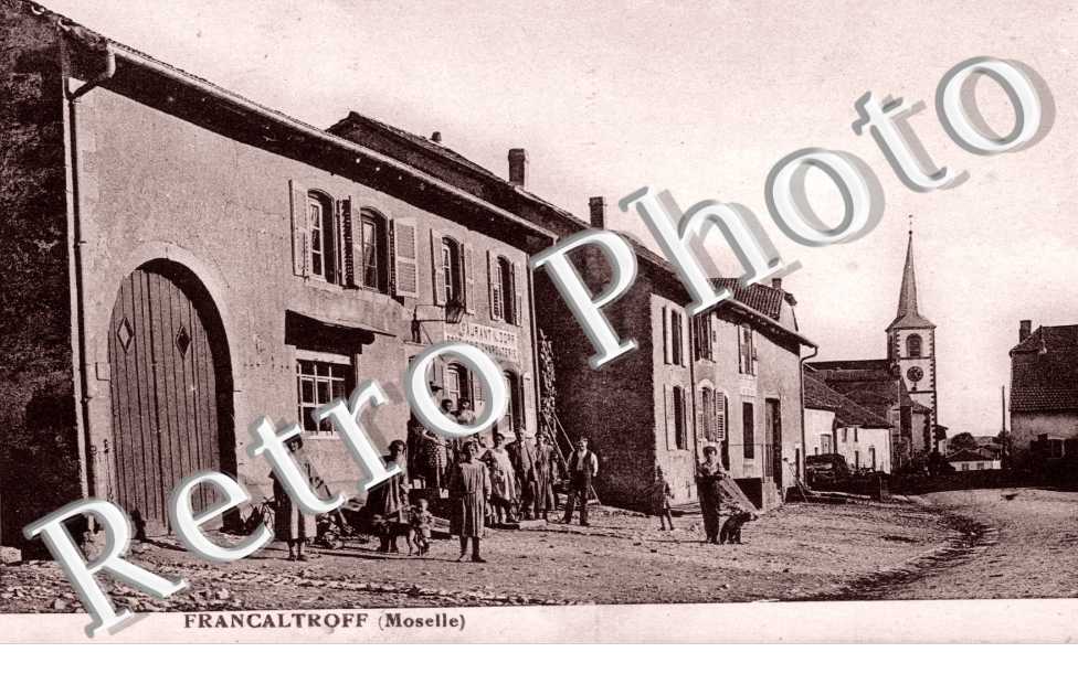 (une rue)