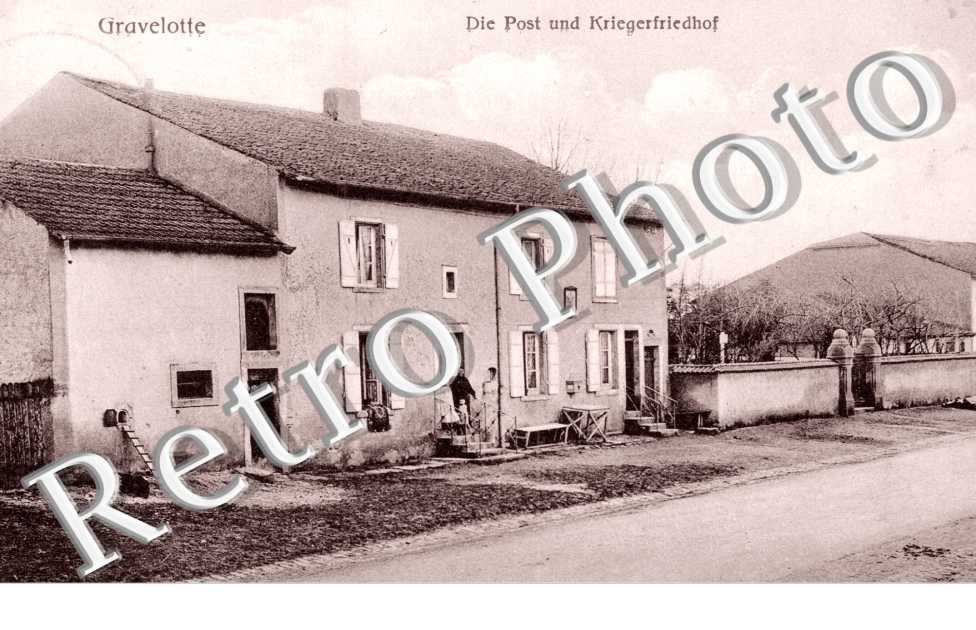 Die Post und Kriegerfriedhof