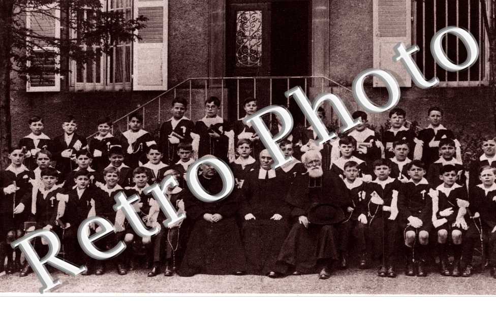 Communiants de 1923, oeuvre des Orphelins apprentis