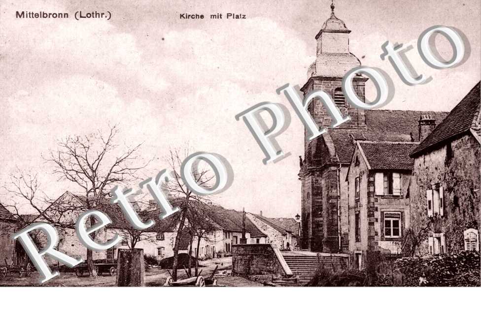 kirche mit platz